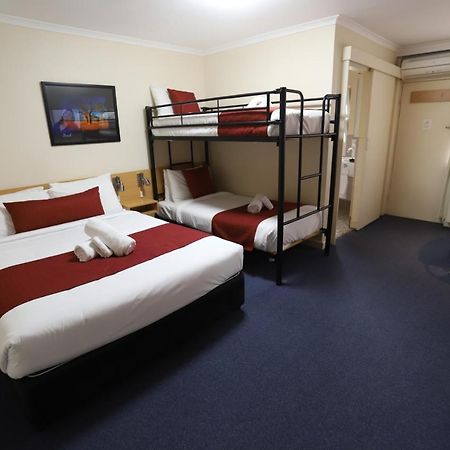 Townhouse Motel Cowra Εξωτερικό φωτογραφία