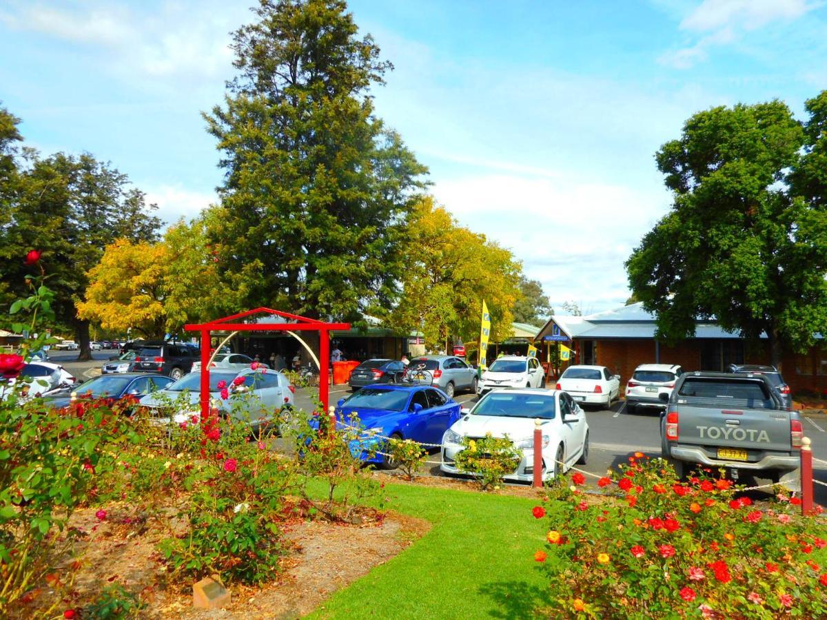 Townhouse Motel Cowra Εξωτερικό φωτογραφία