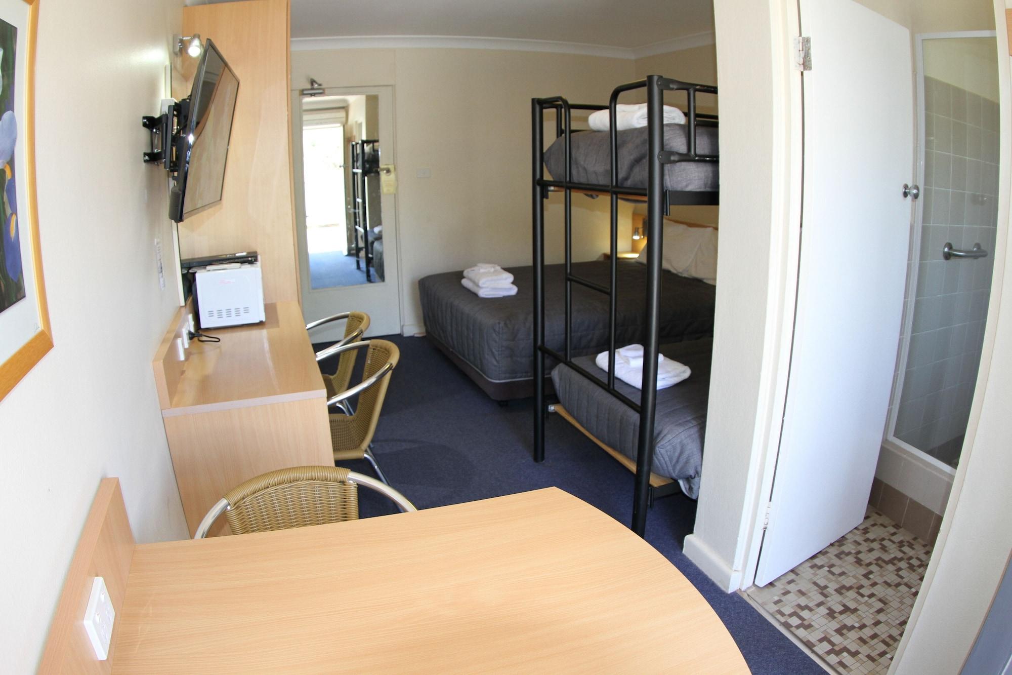 Townhouse Motel Cowra Εξωτερικό φωτογραφία