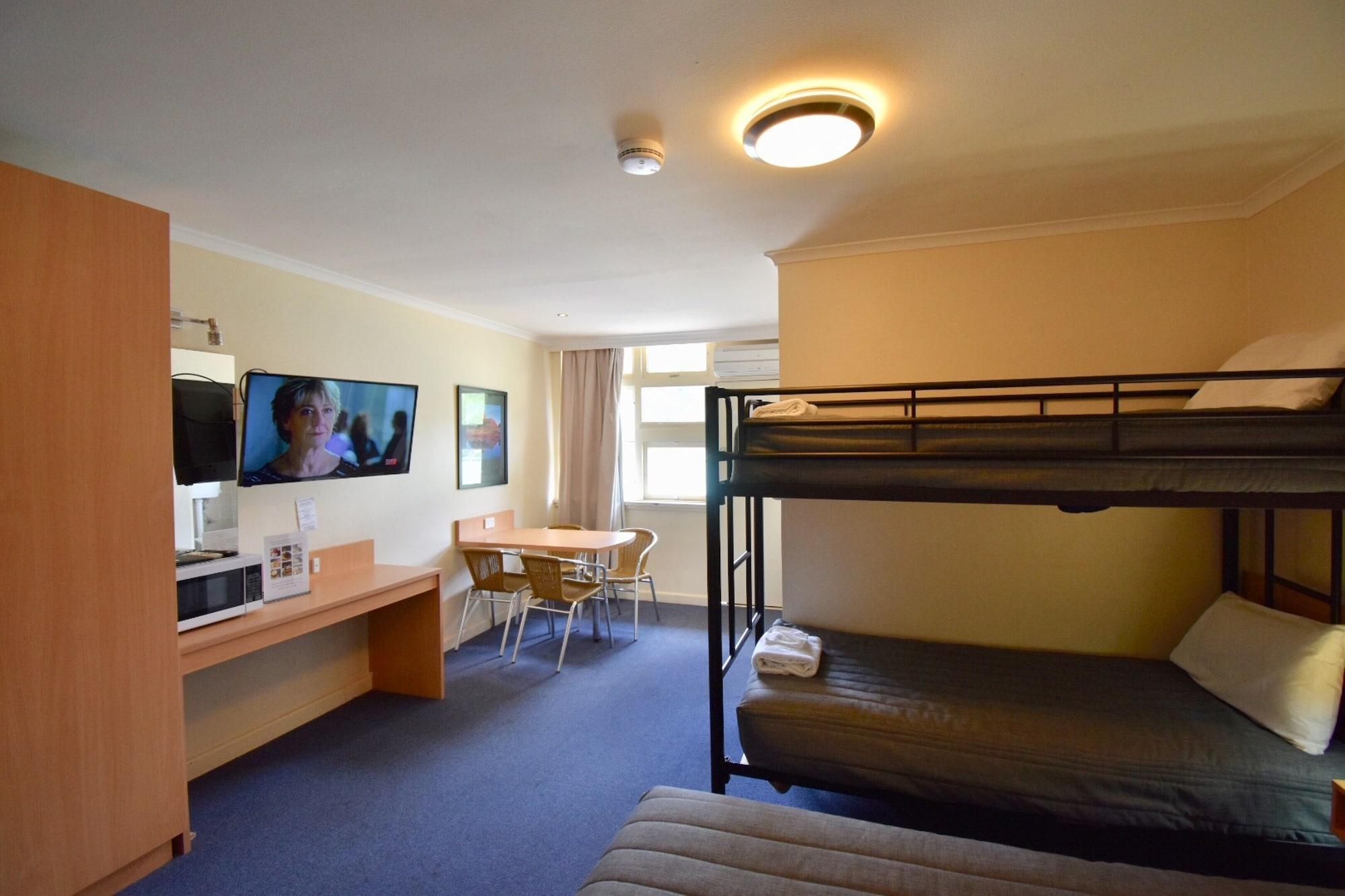 Townhouse Motel Cowra Εξωτερικό φωτογραφία