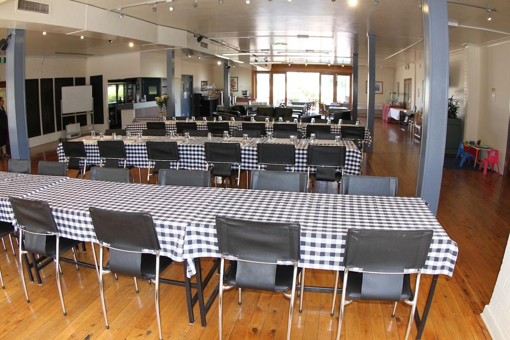 Townhouse Motel Cowra Εξωτερικό φωτογραφία