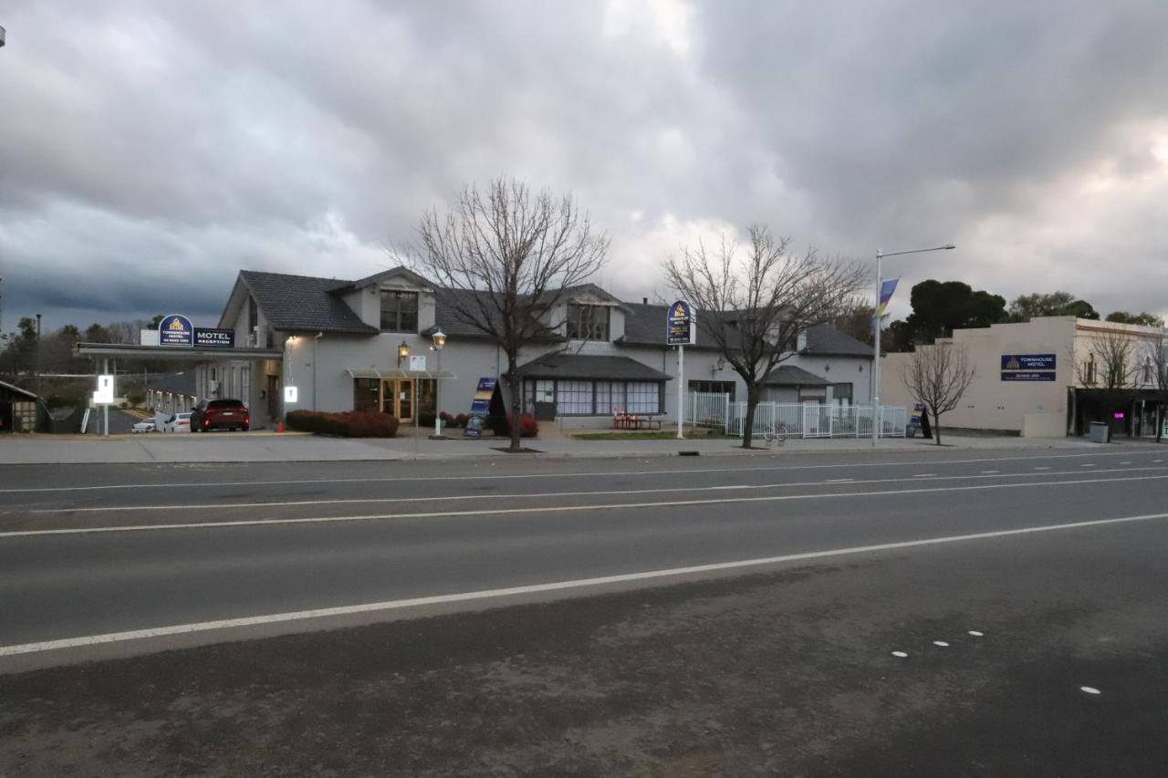 Townhouse Motel Cowra Εξωτερικό φωτογραφία