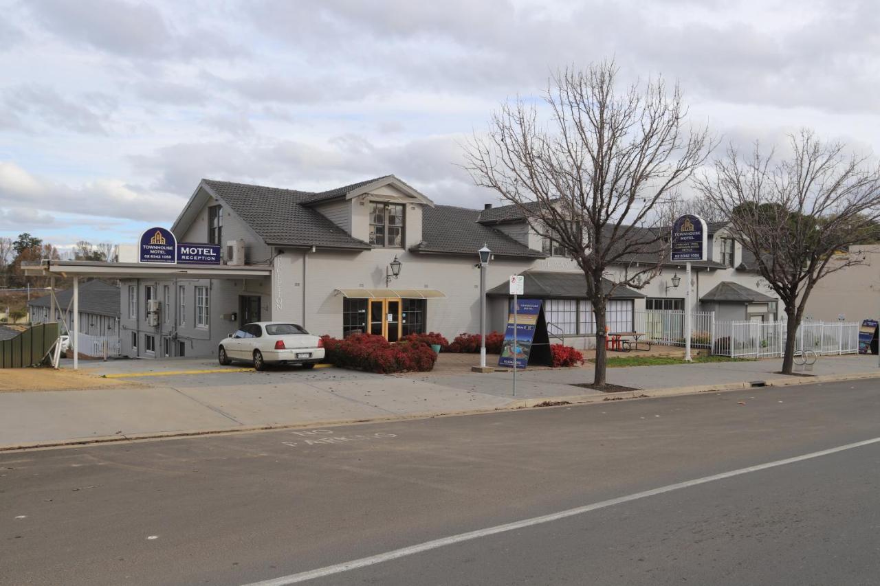 Townhouse Motel Cowra Εξωτερικό φωτογραφία