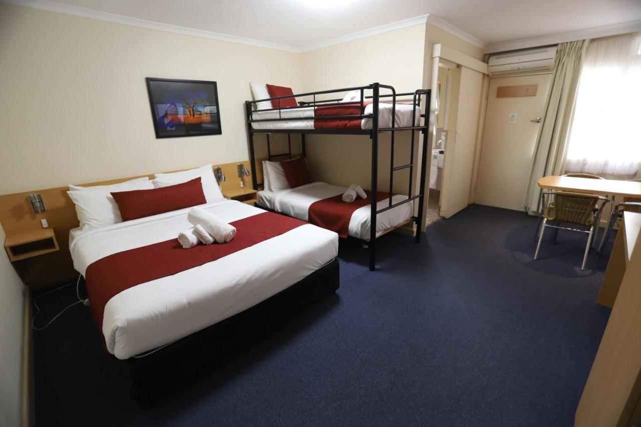 Townhouse Motel Cowra Εξωτερικό φωτογραφία