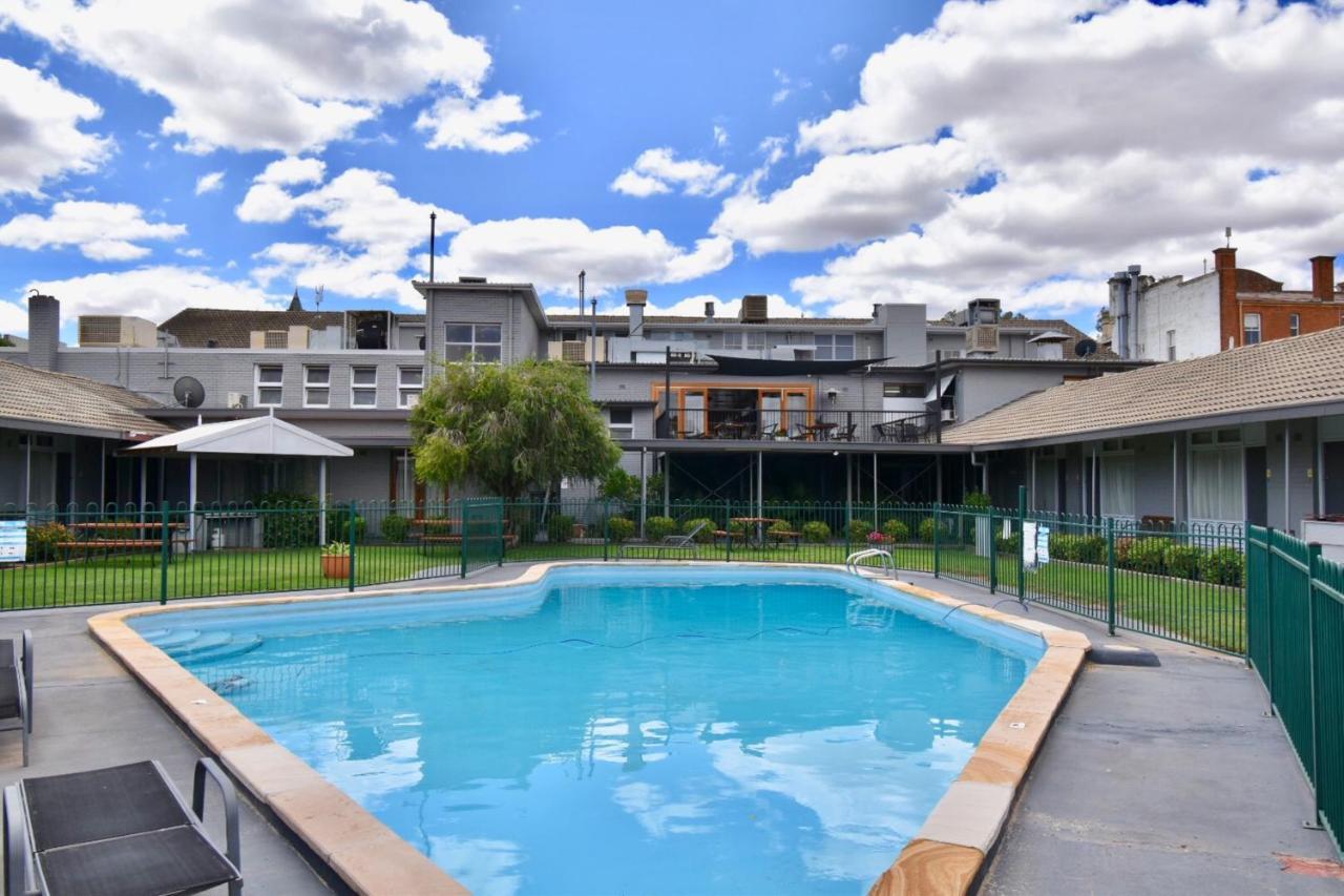 Townhouse Motel Cowra Εξωτερικό φωτογραφία